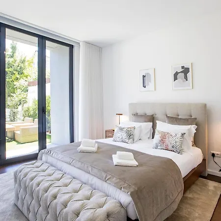 Apartment Superb 1br Flat W/ Garden, Ac & Free Parking By Lovelystay Porto
