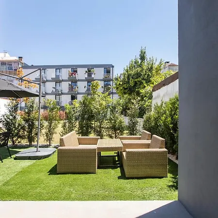 Apartment Superb 1br Flat W/ Garden, Ac & Free Parking By Lovelystay *