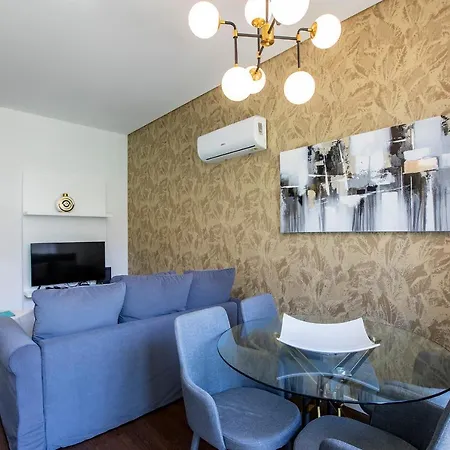 Superb 1br Flat W/ Garden, Ac & Free Parking By Lovelystay Apartment Porto