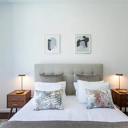 Superb 1br Flat W/ Garden, Ac & Free Parking By Lovelystay Apartment