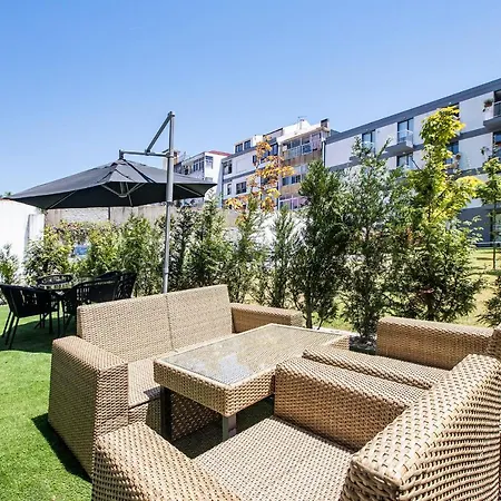 Superb 1br Flat W/ Garden, Ac & Free Parking By Lovelystay Apartment *